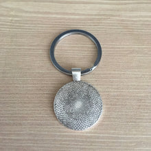 Load image into Gallery viewer, Penguin glass dome key ring
