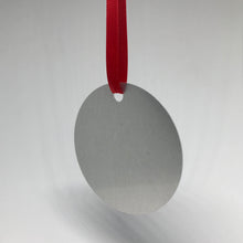 Load image into Gallery viewer, Alaskan Malamute ornament personalized